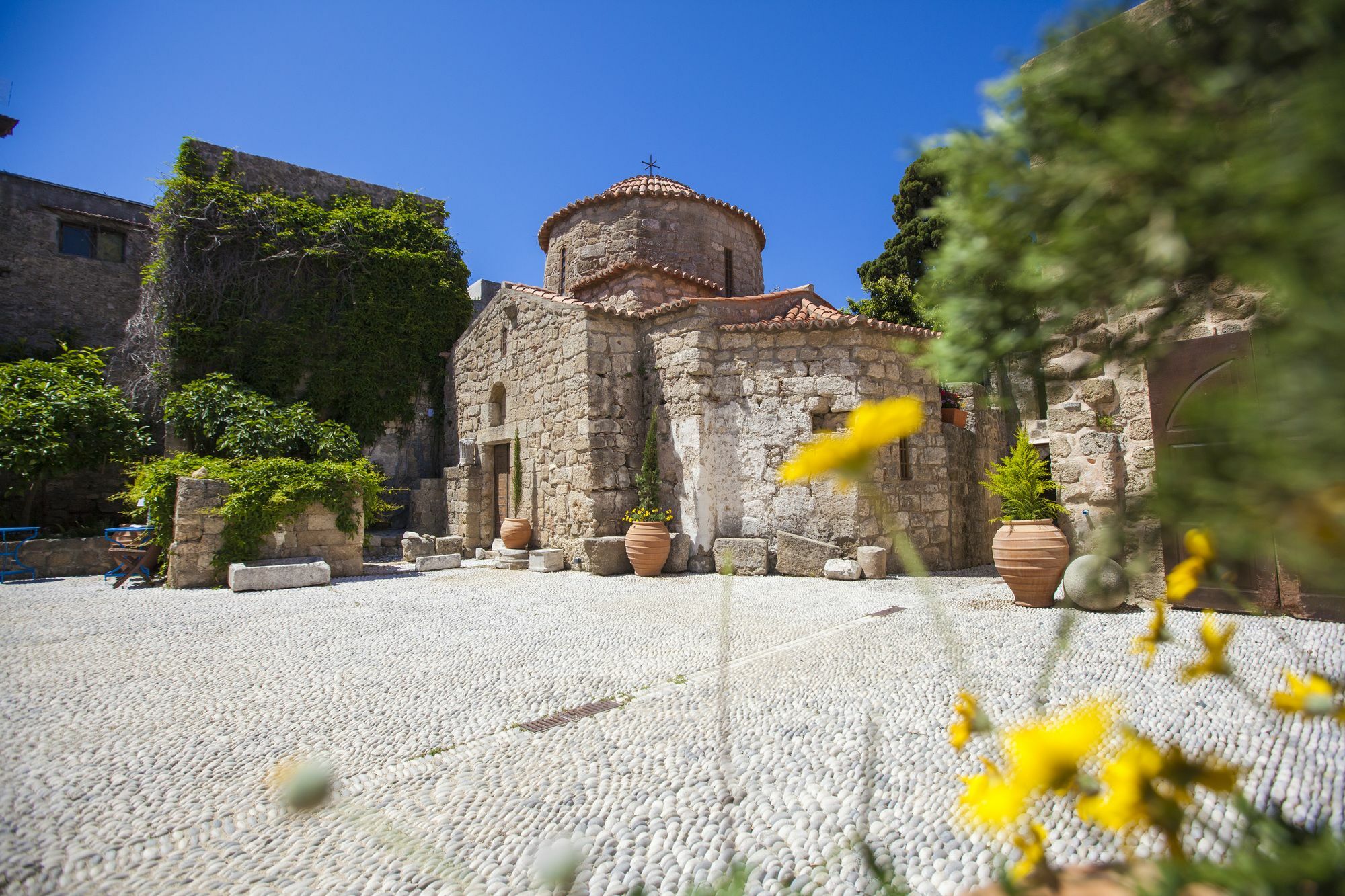 Saint Artemios Hotel And Oriental Suites Rhodes City Exterior photo
